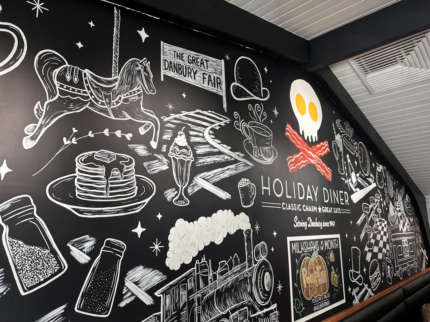 Holiday Diner, business photo 4